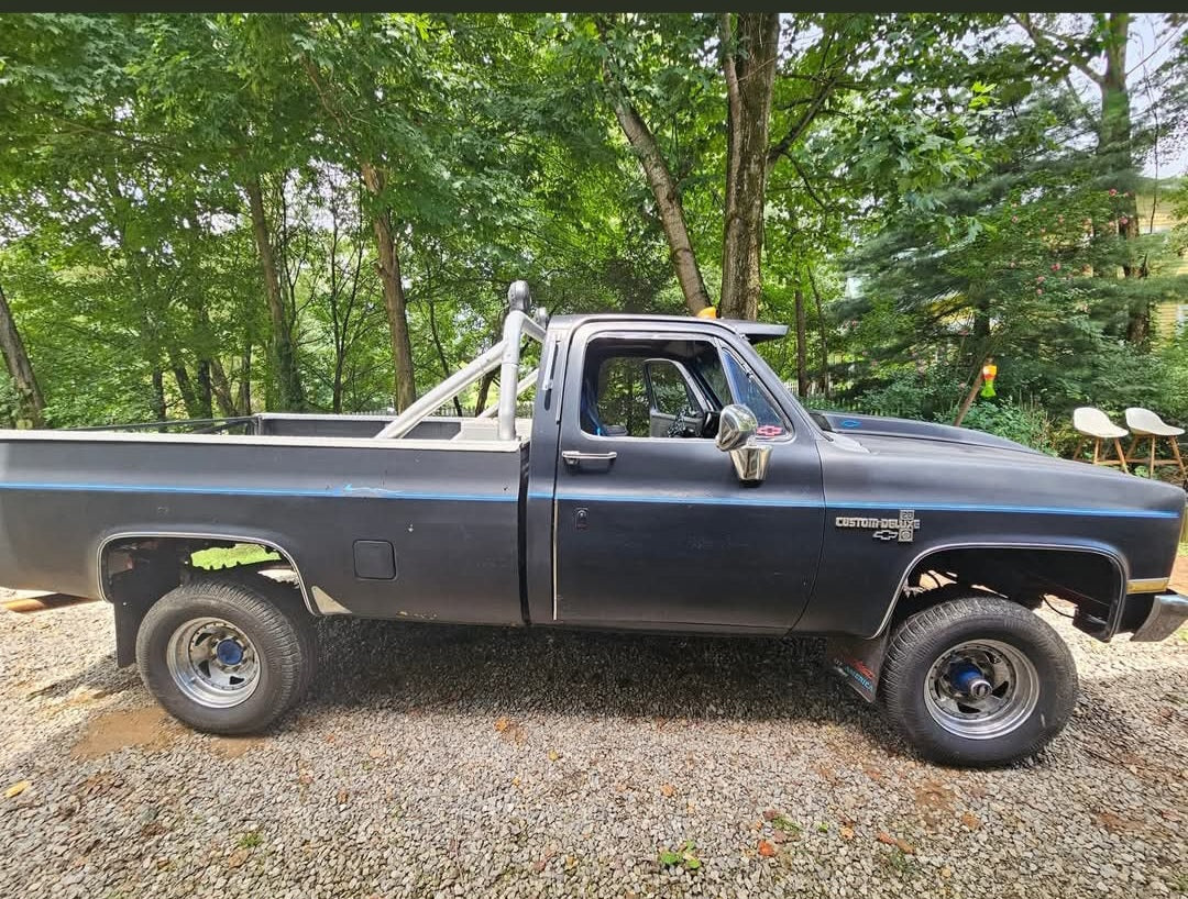 1984 Chevrolet K20 3/4-Ton Long Bed - 350 V8