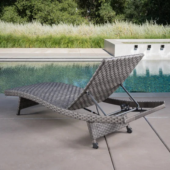 SunVilla Julia Woven Chaise Lounge  1 piece